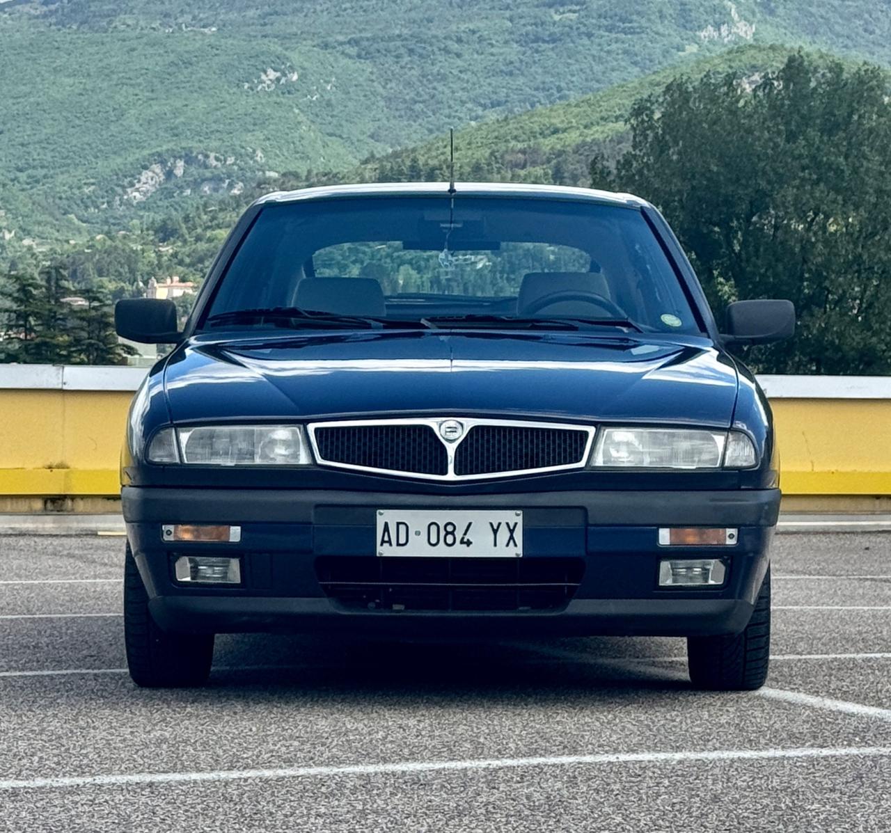 Lancia Delta 1.6 i.e. cat 5 porte LE Neopatentati