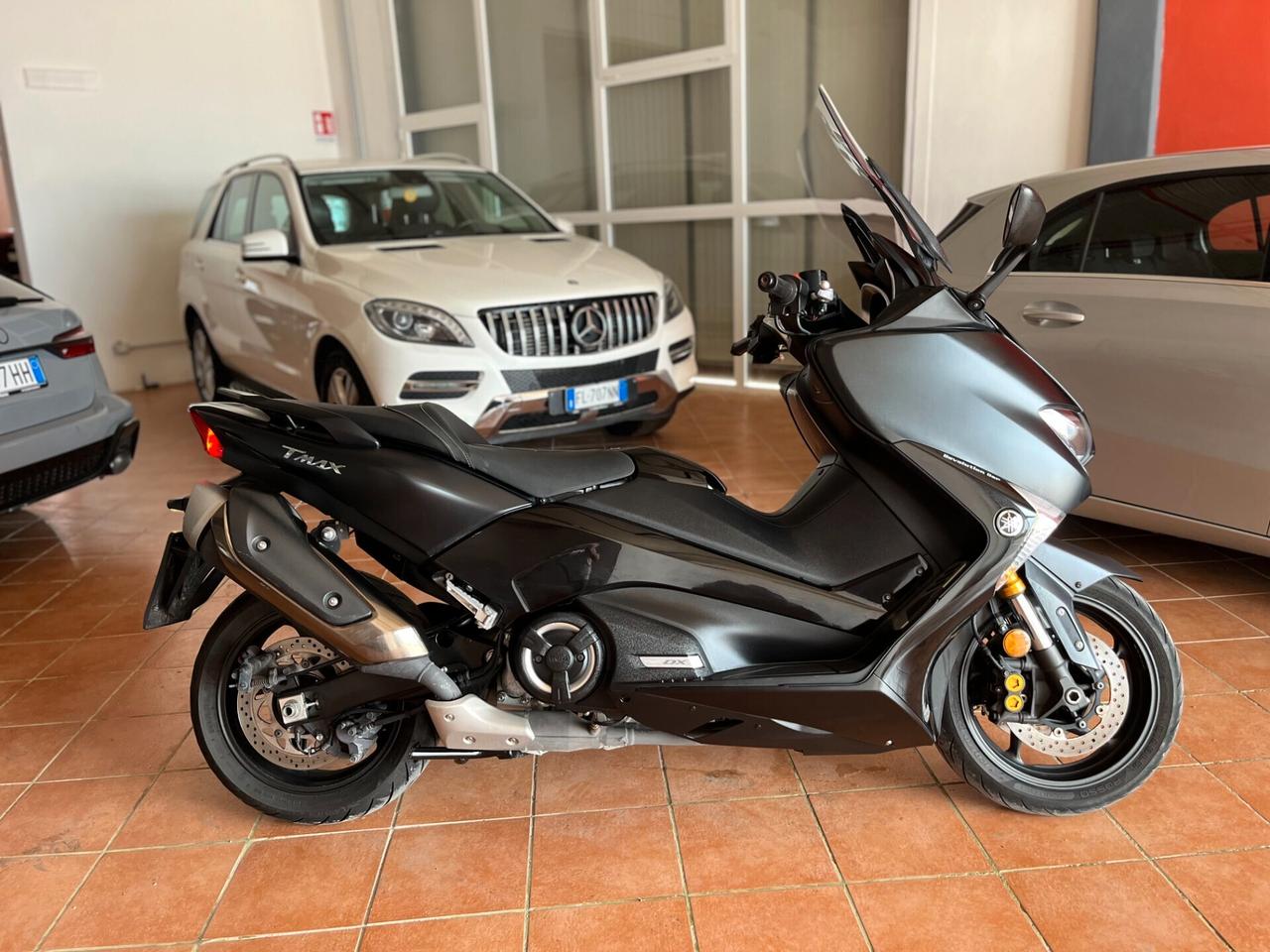 Yamaha T Max 530 DX