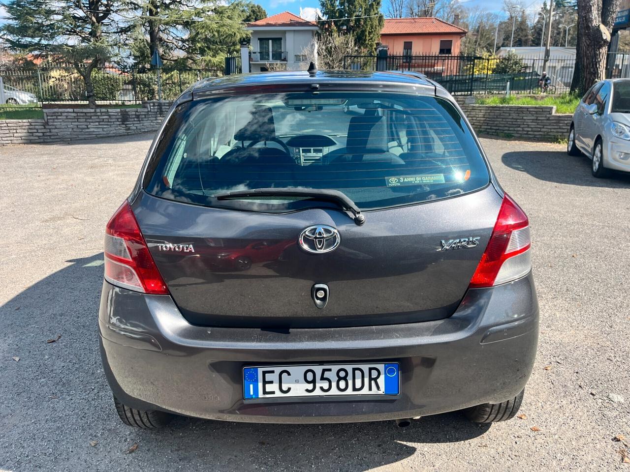 Toyota Yaris 1.3 5 porte Sol
