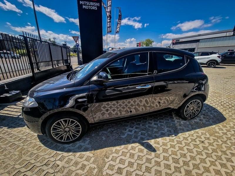 Lancia Ypsilon III 2015 5 Porte 1.2 Ecochic 69cv Silver