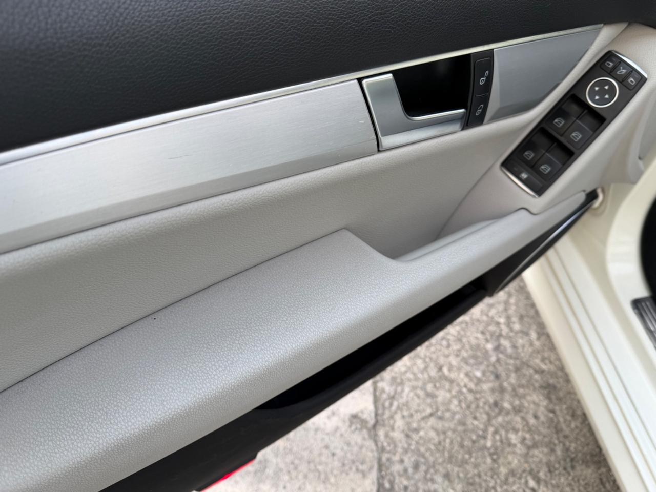 Mercedes-benz C 220 CDI S.W. BlueEFFICIENCY Avantgarde