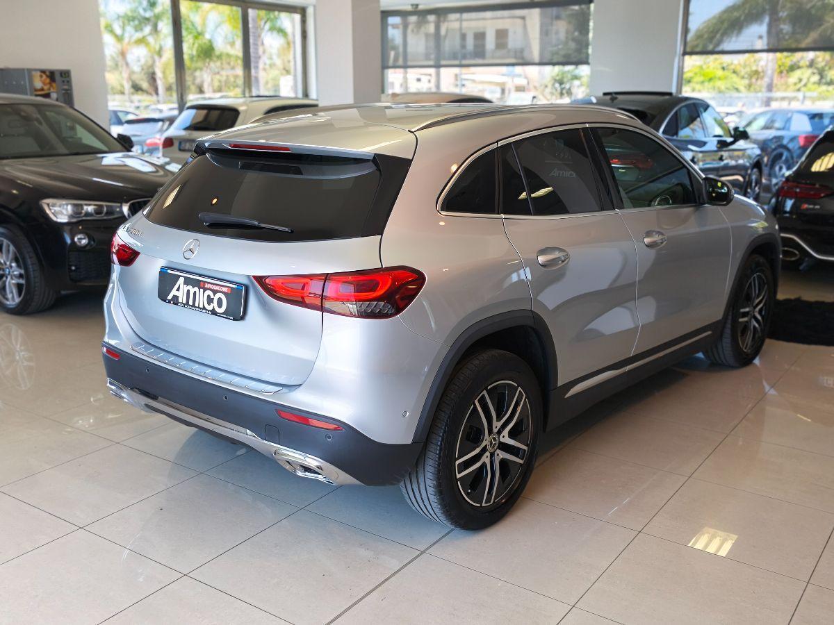 MERCEDES Classe GLA 200 d Automatic Sport Plus Luci/Led/Cokpit