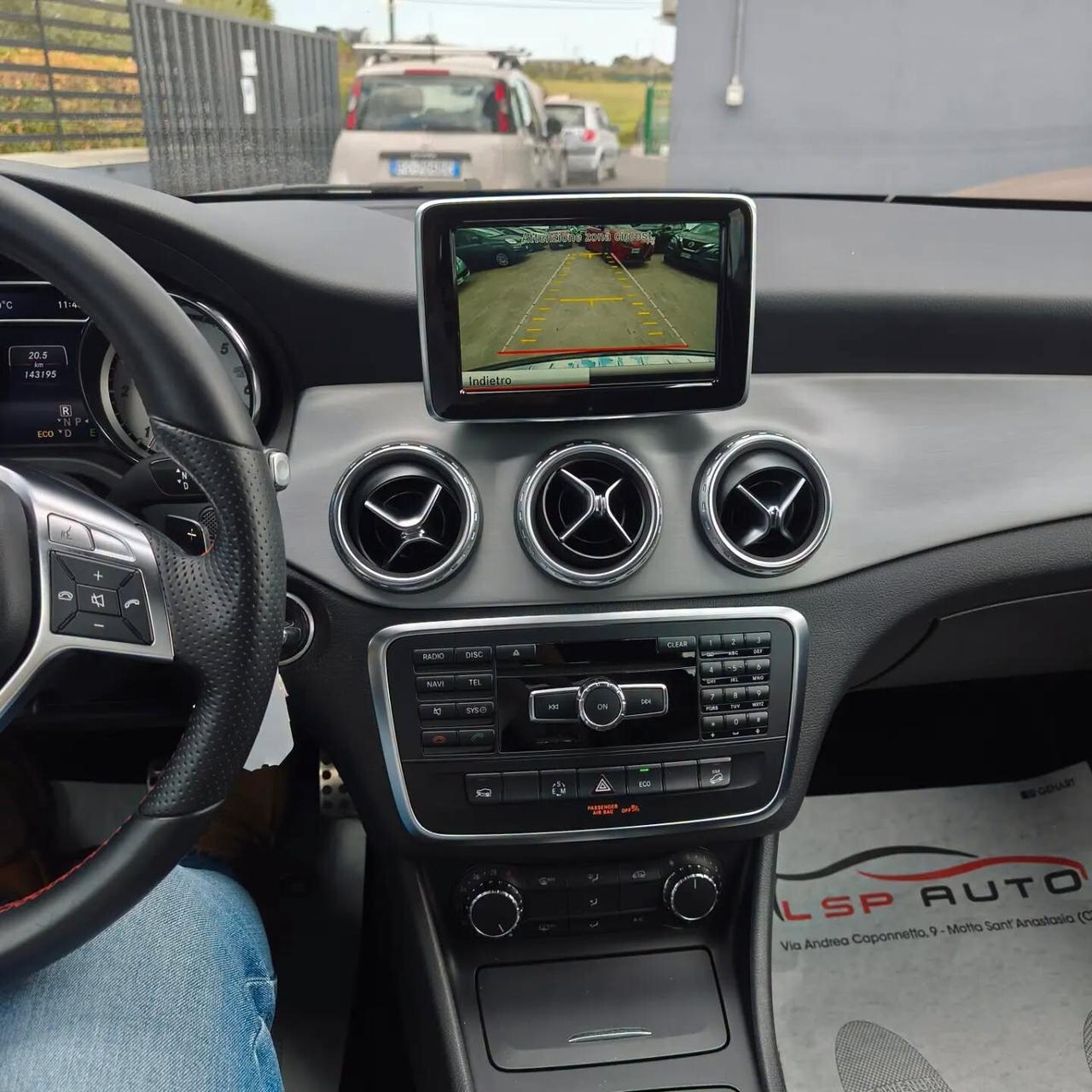 Mercedes-benz GLA 200 4matic PREMIUM AMG NIGHTPACK KM CERTIFICATI