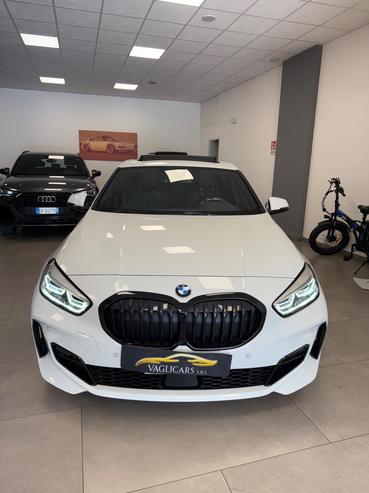 Bmw 116 116d 5p. Msport