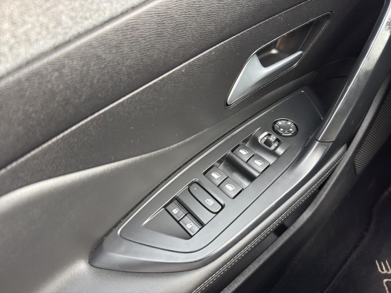 Peugeot 308 1.5 bluehdi 130cv Allure Pack automatica 2023