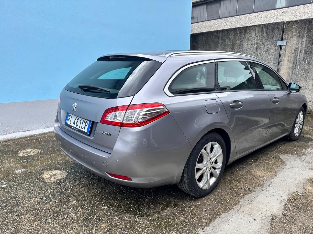 Peugeot 508 BlueHDi 120 EAT6 S&S SW Allure