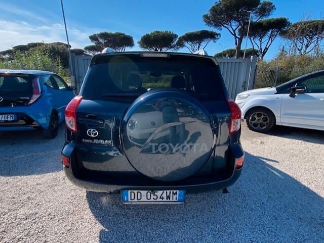 Toyota RAV 4 RAV4 2.2 D-4D 177 CV Luxury