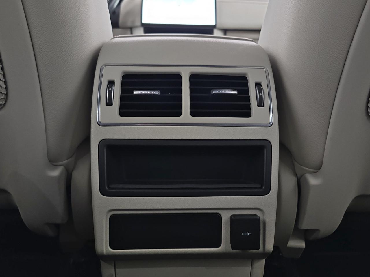 Jaguar F-Pace 2.0d i4 mhev r-dynamic s awd 204cv auto