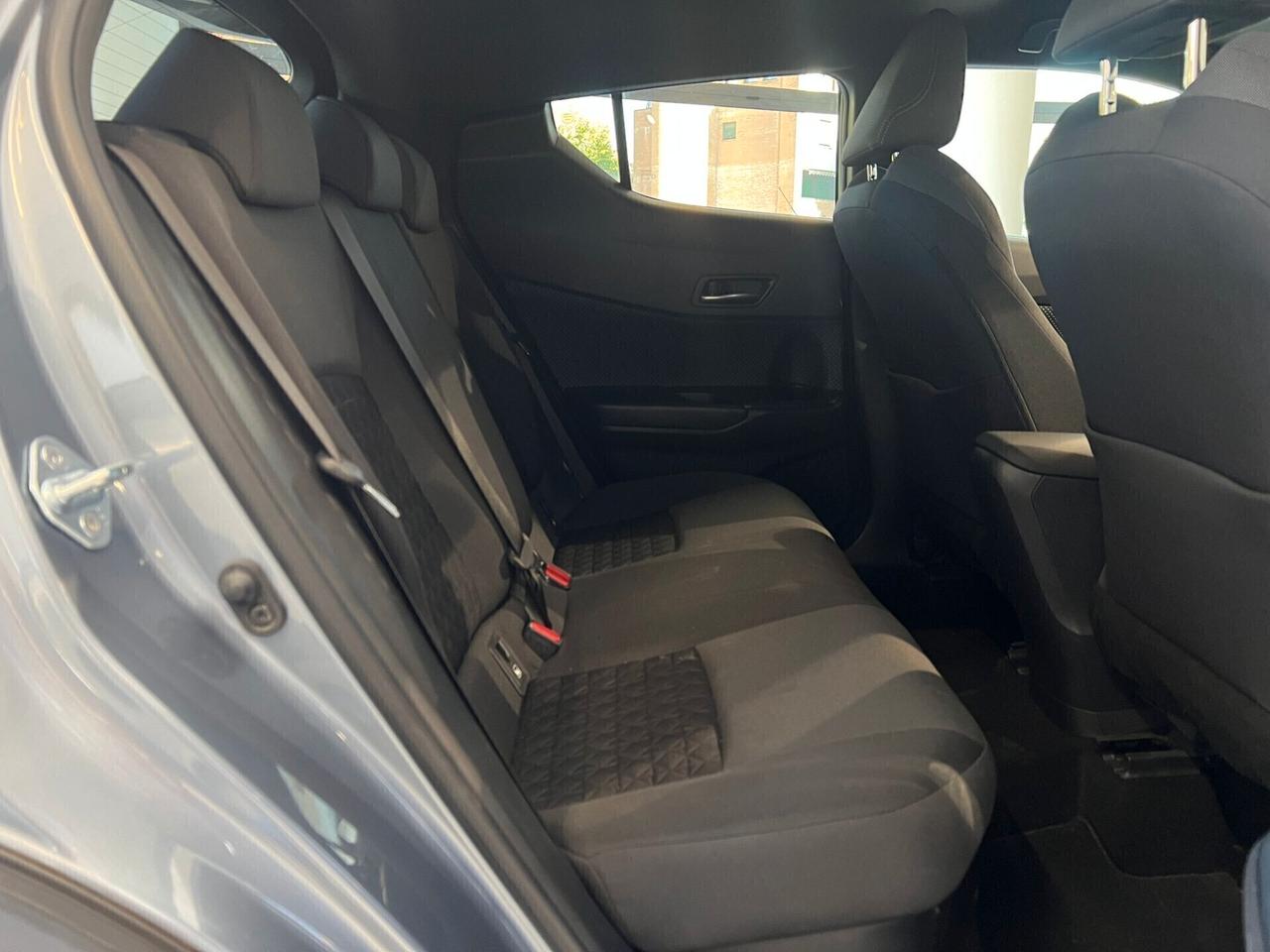 C-HR 1.8 Hybrid E-CVT Trend