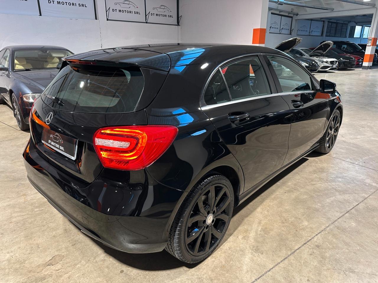 Mercedes-benz A 180 BlueEFFICIENCY Sport - UNICO PROP. CERCHI DA 19