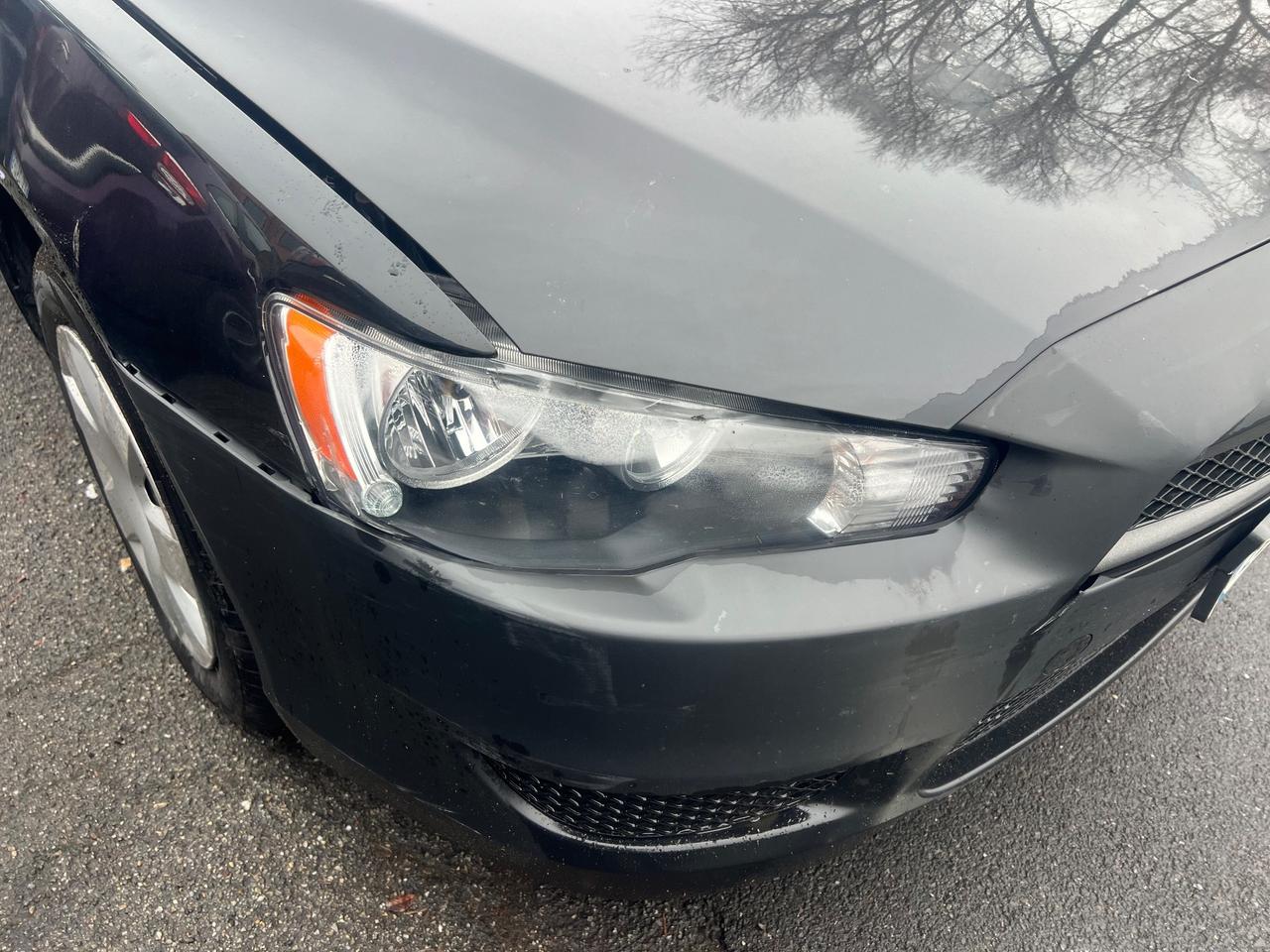 Mitsubishi Lancer 1.5 4p. Invite