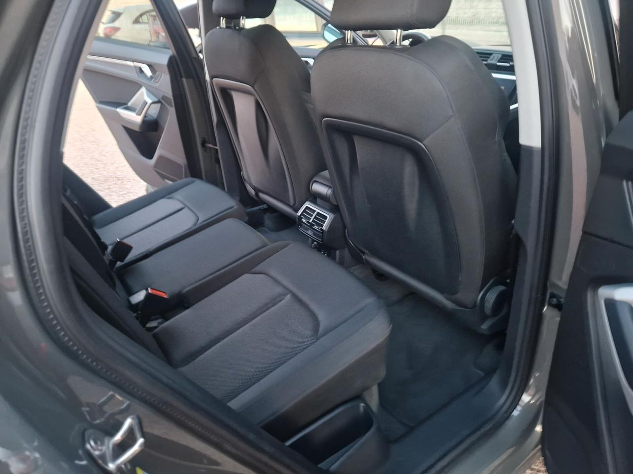Audi Q3 SPORTBACK TDI quattro S tronic line edition