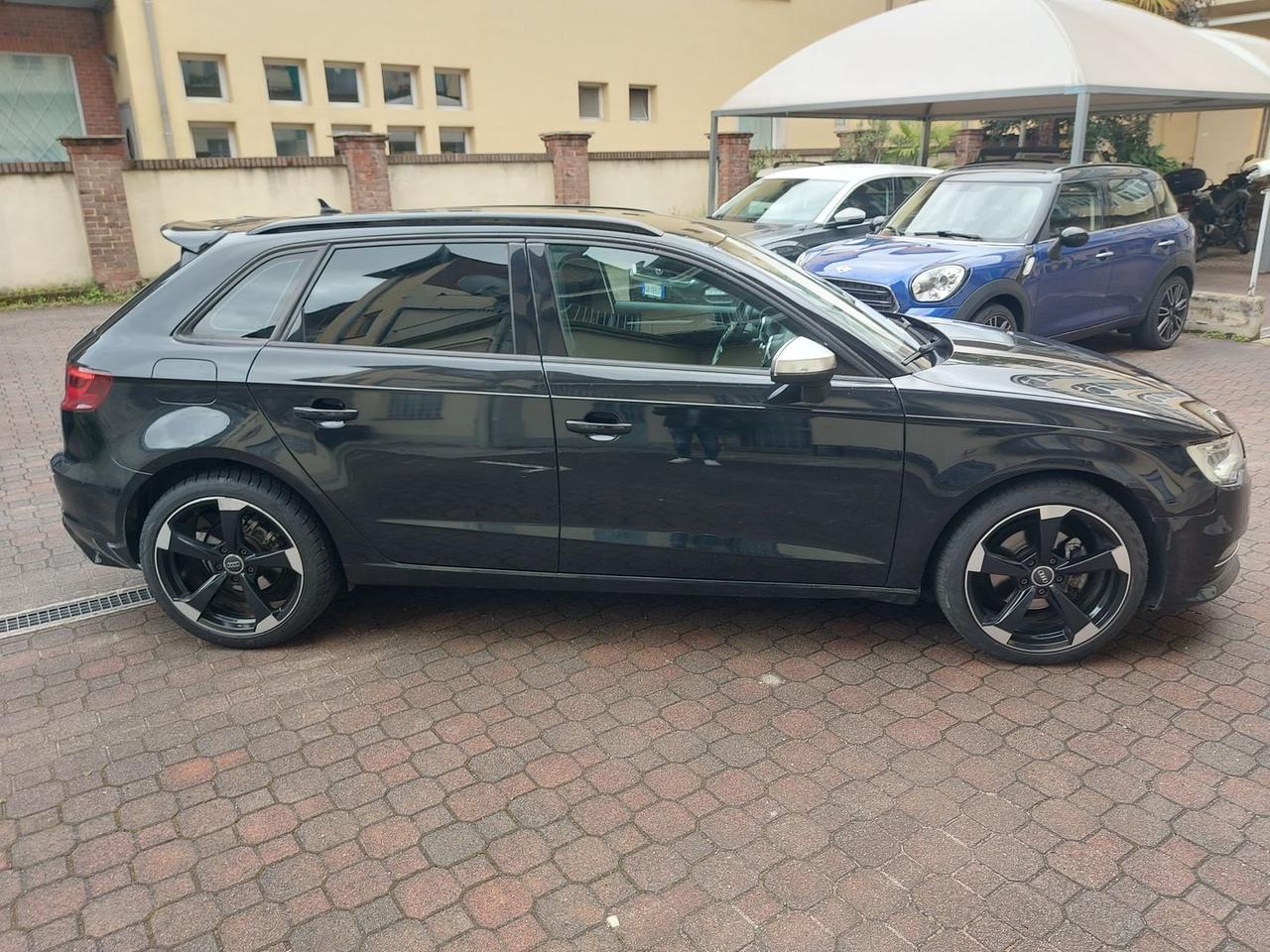 Audi A3 spback Ambiente 1.6 TDI dsg