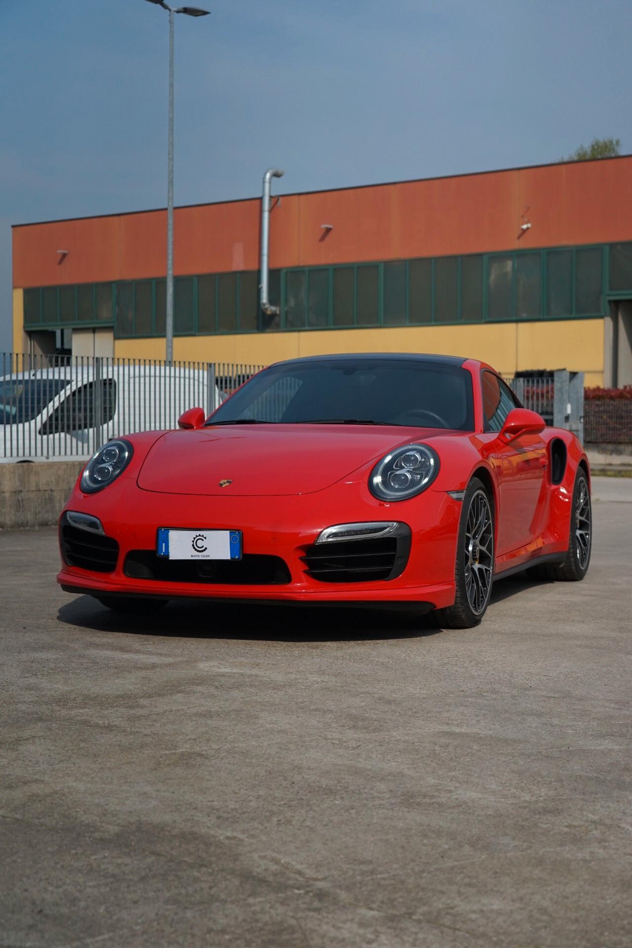 Porsche 911 Turbo S