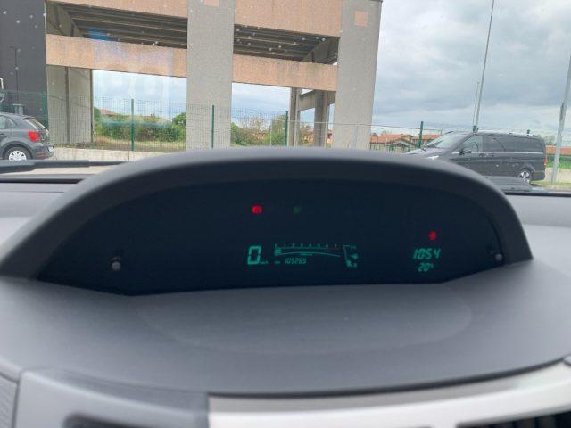 TOYOTA Yaris 1.3 5 porte Sol
