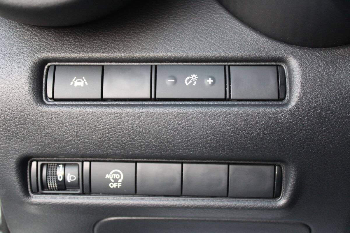 Nissan Juke 1.0 dig-t N-Connecta (Shadow) 114cv con CarPlay