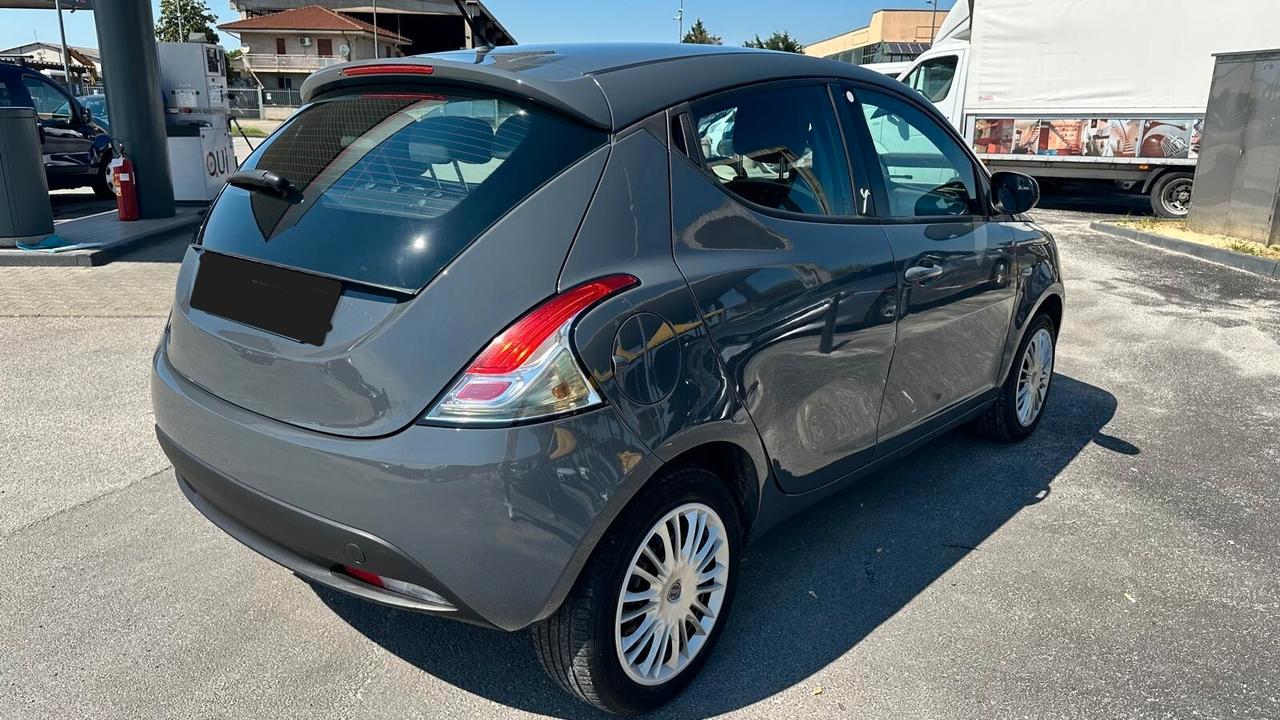 Lancia Ypsilon 1.2 69 CV 5 porte GPL Ecochic Silver UNICO PROPRIETARIO KM CERTIFICATI