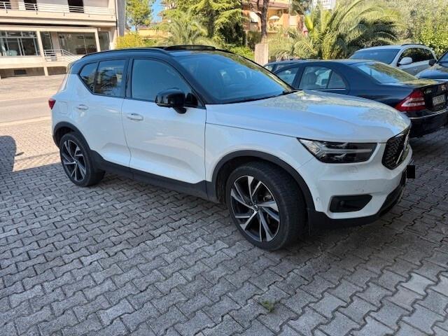 Volvo XC40 D3 AWD Geartronic R-design