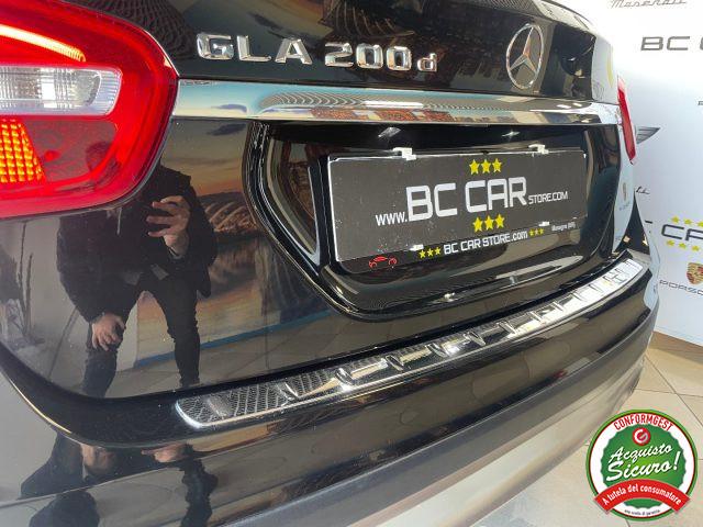 MERCEDES-BENZ GLA 200 d Sport *CAMERA*NAVI*PELLE