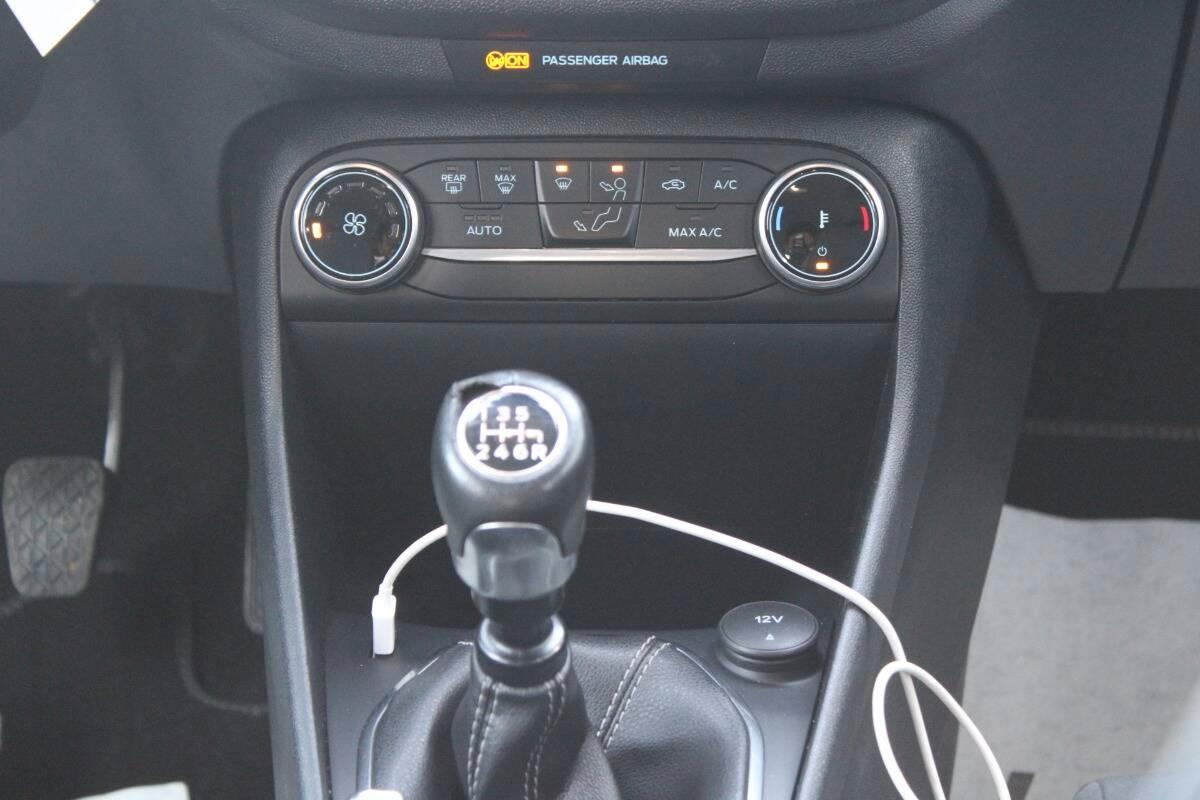 Ford Fiesta 1.0 ecoboost Titanium s&s 125cv con CarPlay