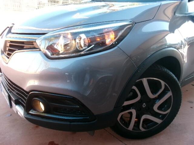 Renault Captur TCe 120 CV EDC Start&Stop Energy Initiale Paris