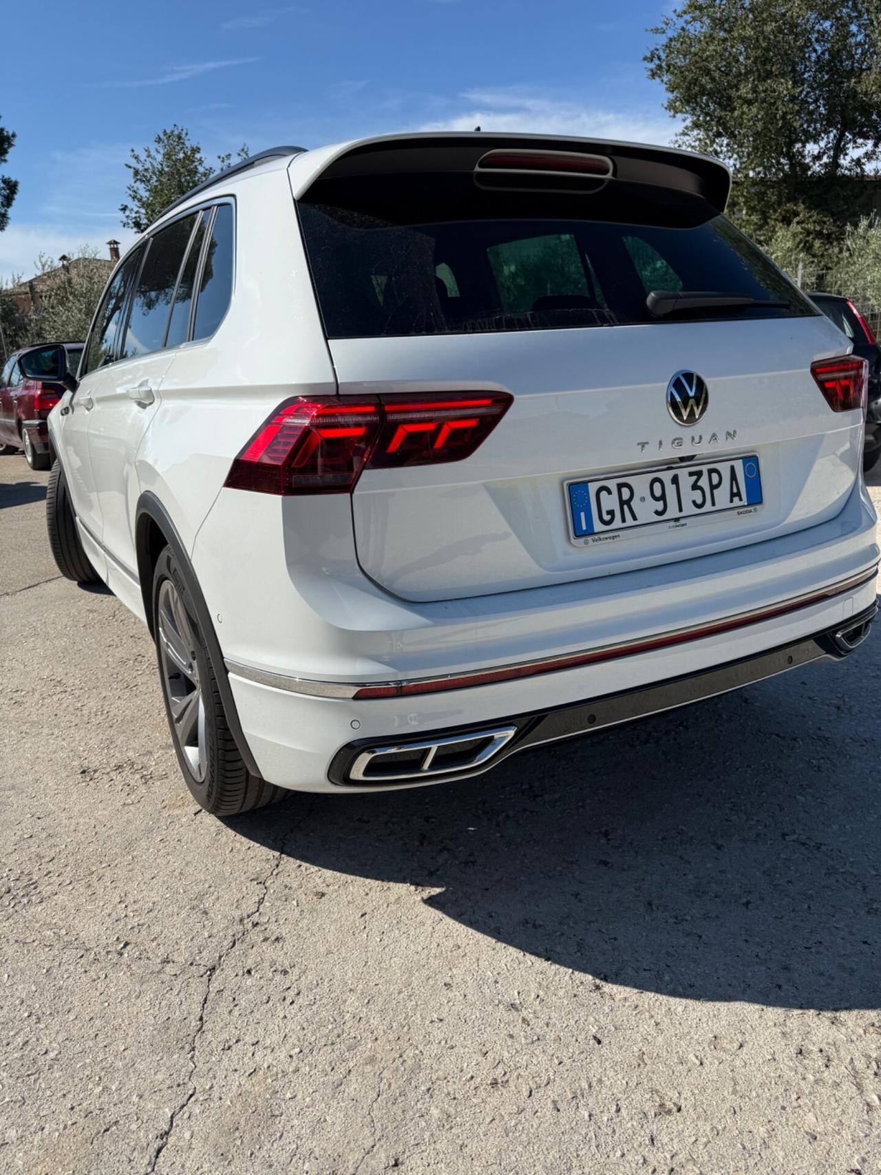 Volkswagen Tiguan 2.0 TDI 150 CV SCR DSG 4MOTION R-Line