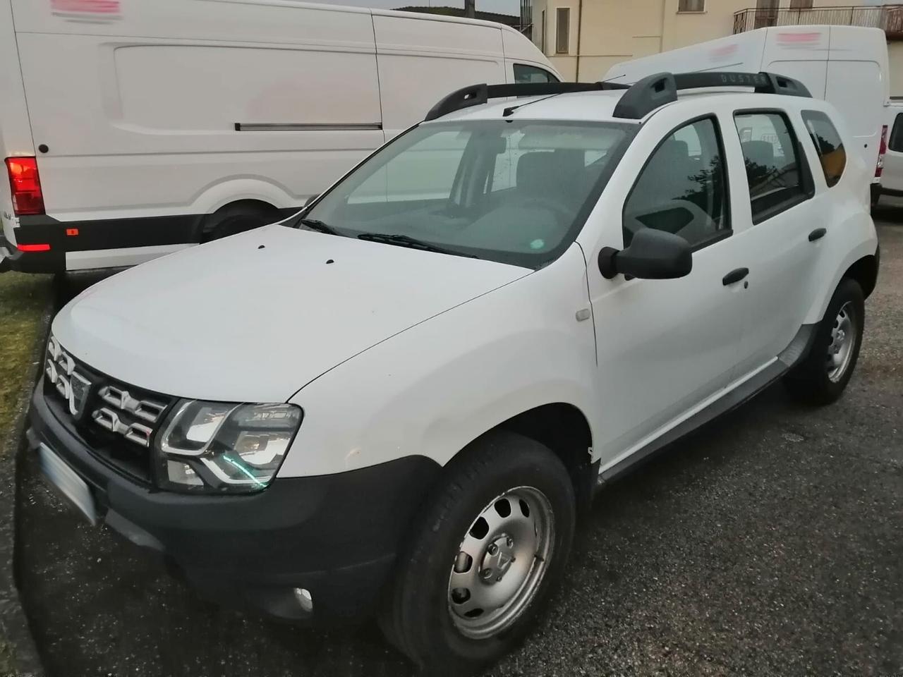 DACIA DUSTER 4X4 N1 AUTOCARRO 4 POSTI