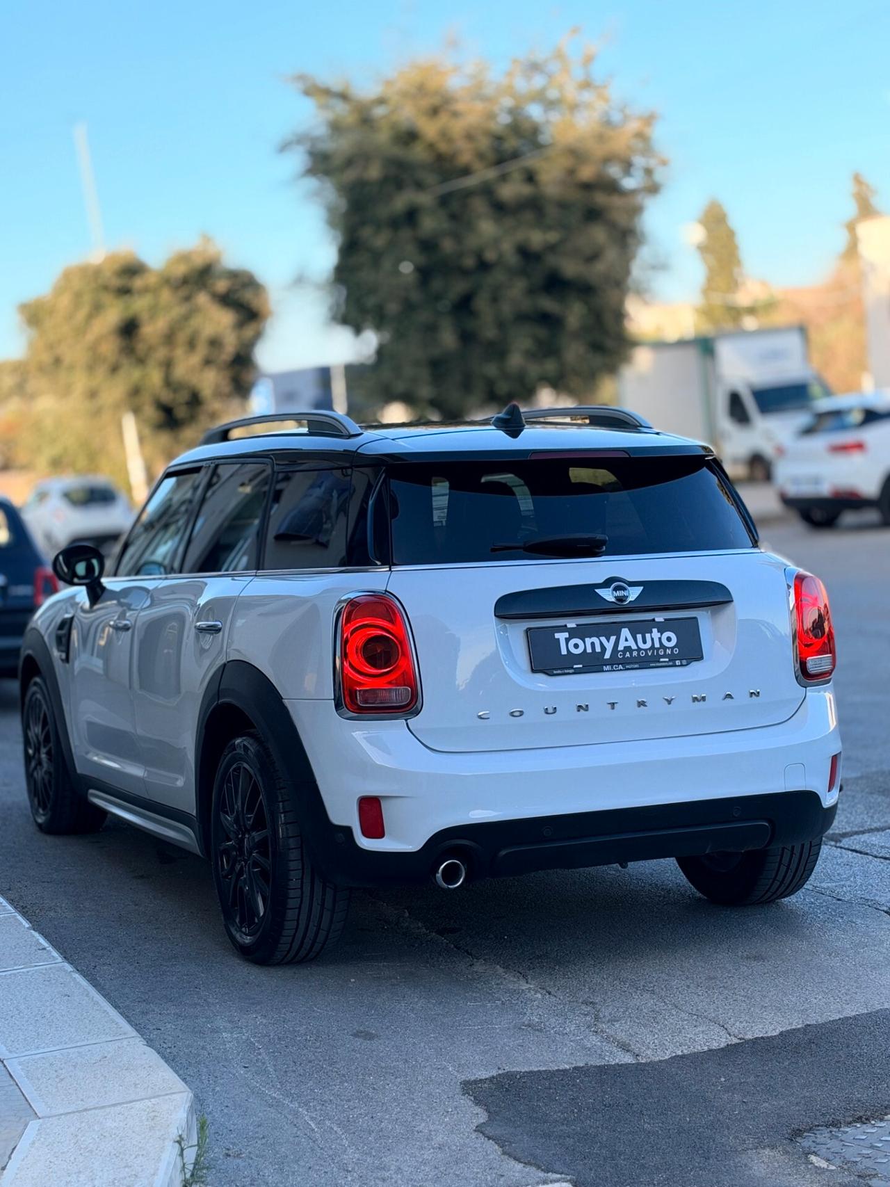 Mini Cooper D Countryman Hype auto my18 BICOLORE CON TETTO NERO, NAVI,FULL LED, BLUETOOTH,SCHERMO DIGITAL