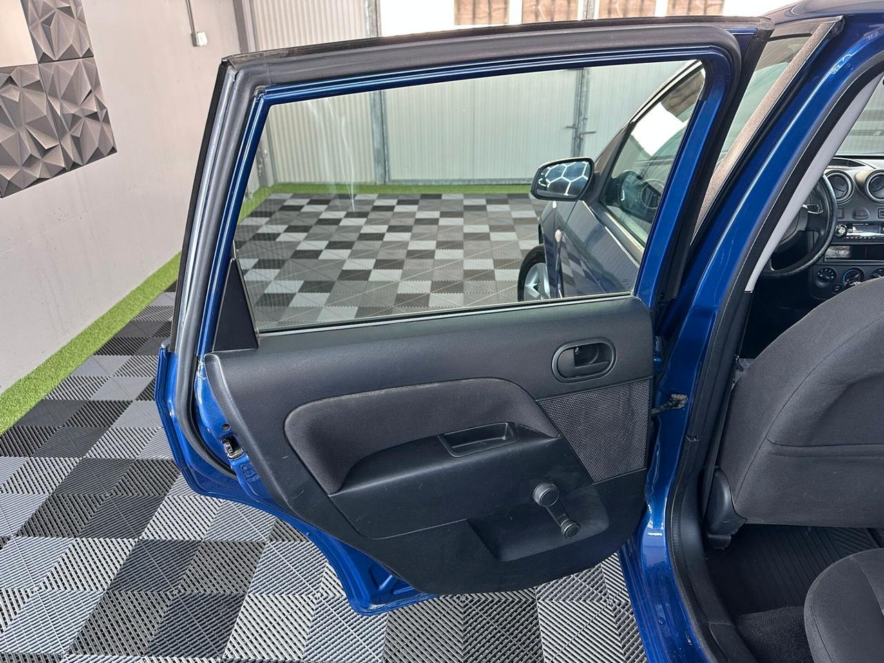 Ford Fiesta 1.4 TDCi 5p. Titanium