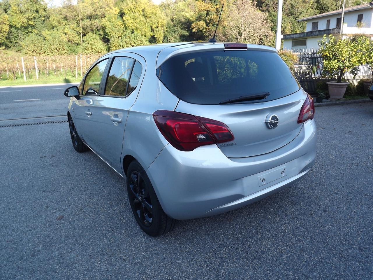 Opel Corsa 1.2 5 porte 120 Anniversary