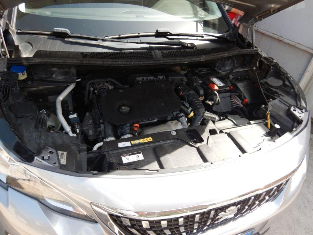 Peugeot 3008 BlueHDi 130 S&S Business