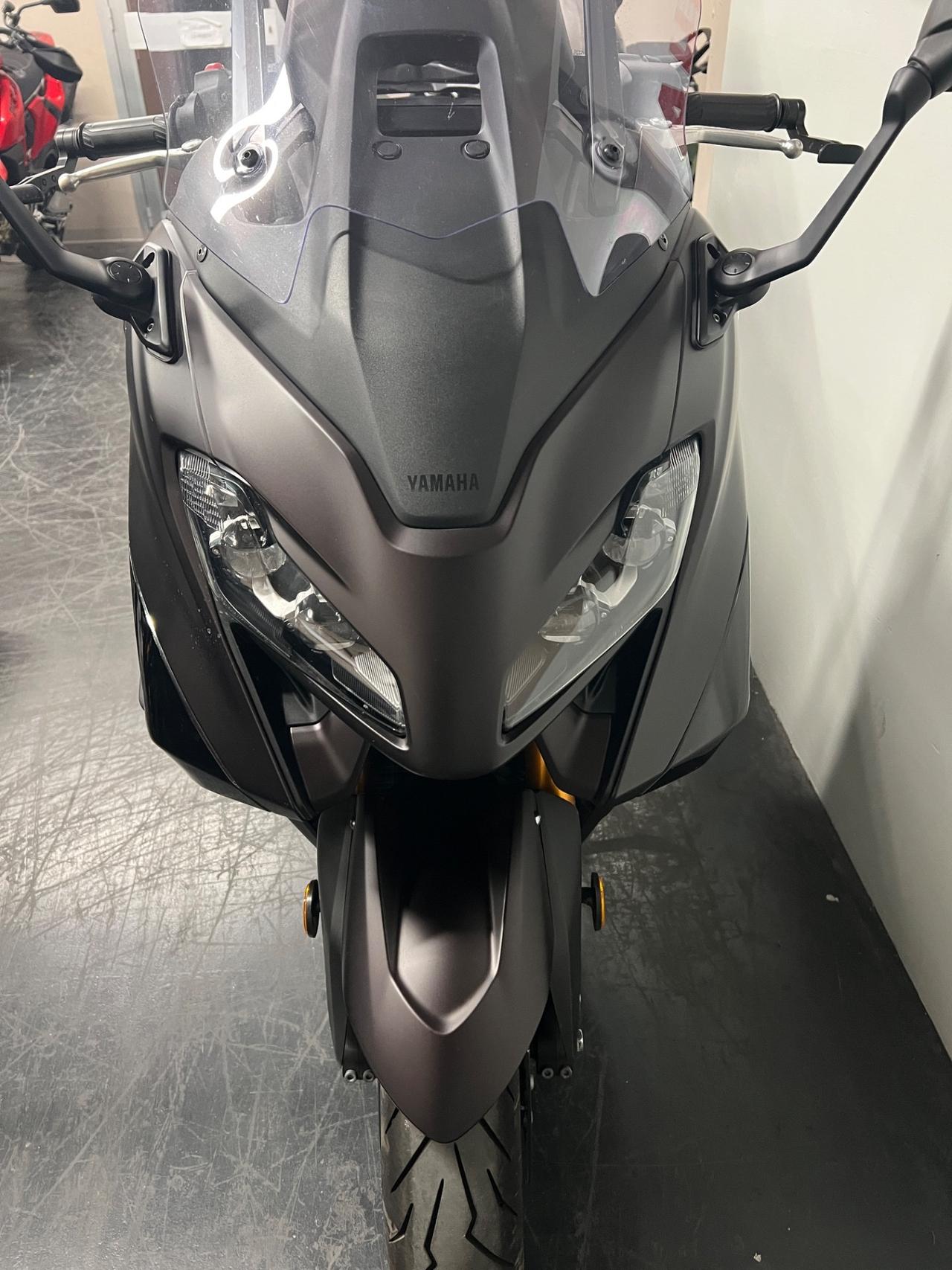 Yamaha TMAX 560 Tech max