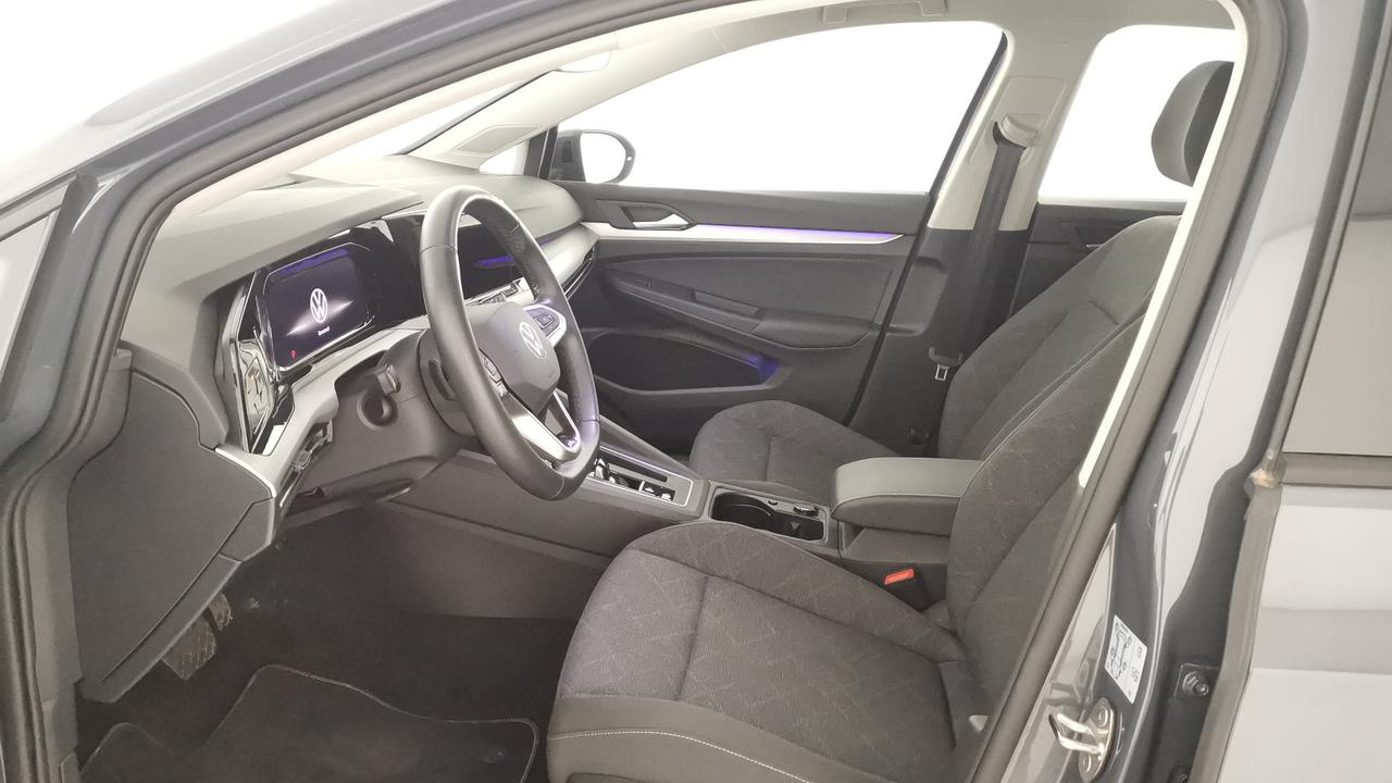 VOLKSWAGEN Golf VIII 2020 - Golf 1.5 tgi Life 130cv dsg