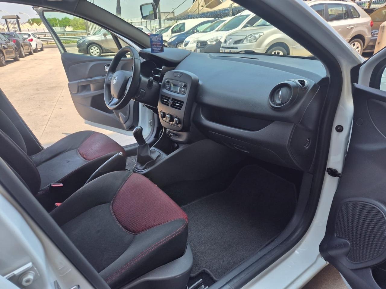 Renault Clio 1.2 75CV 5 porte Wave