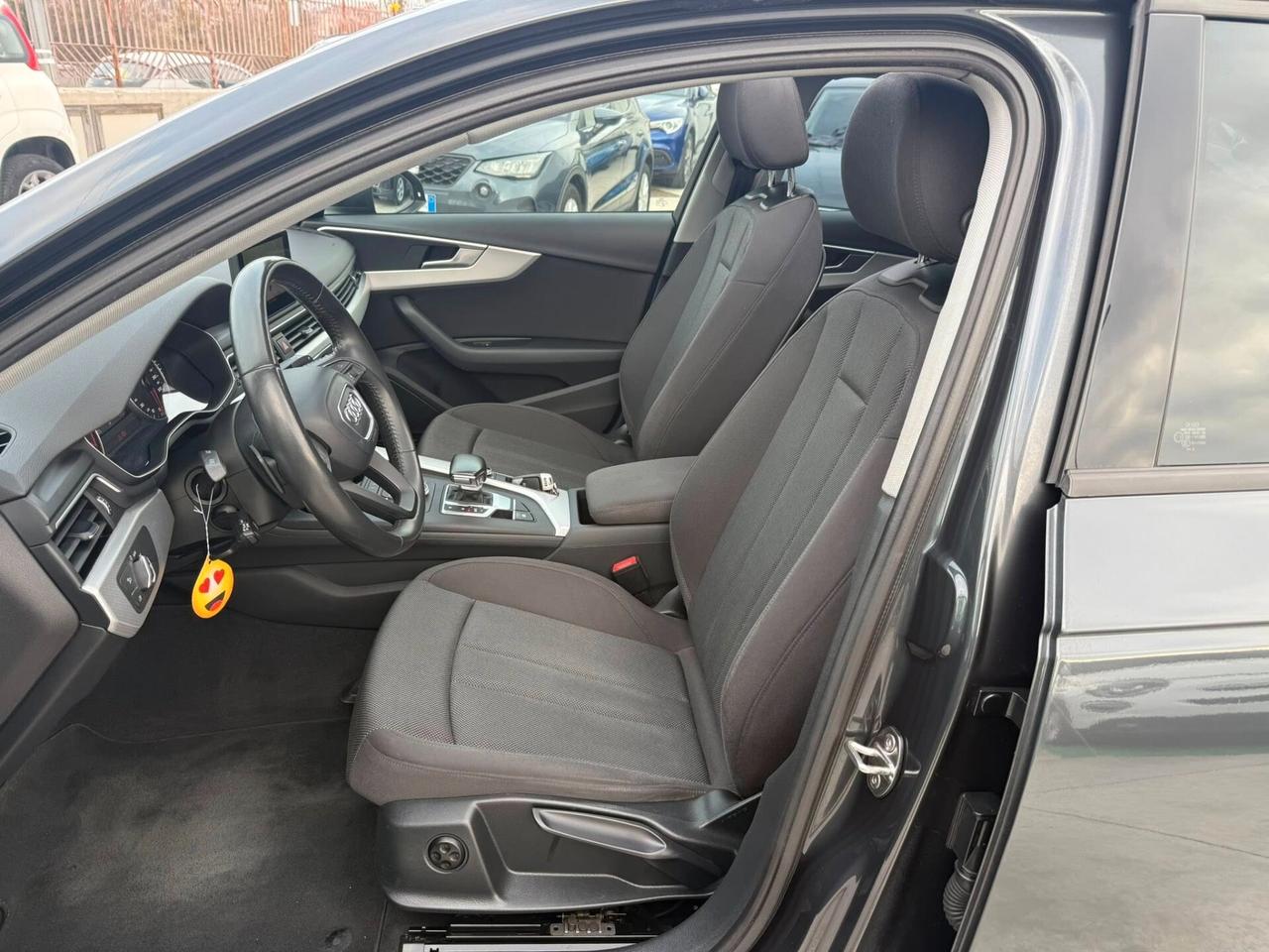 Audi A4 Avant 2.0 TDI 150 CV - TETTO APRIBILE-