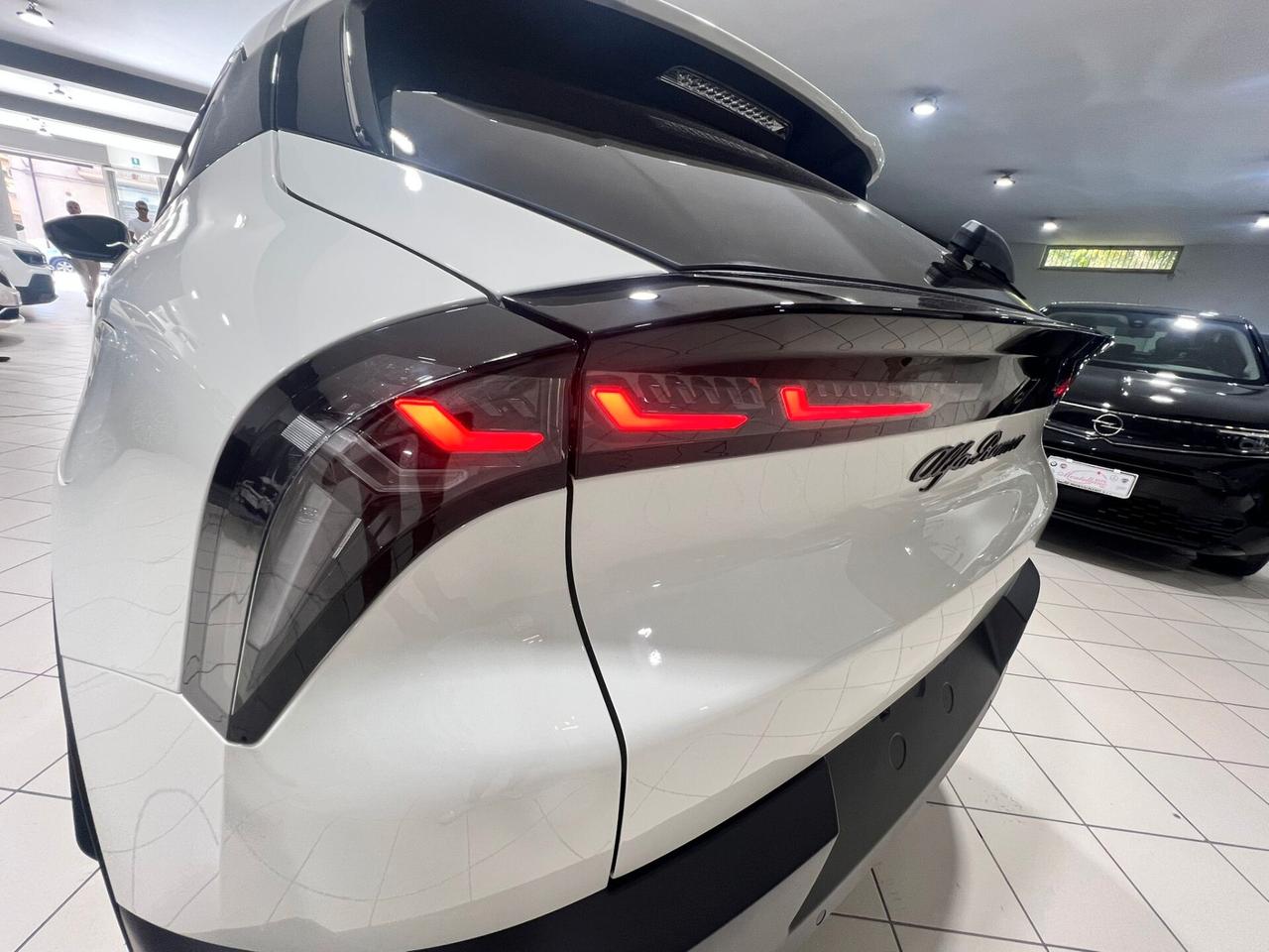 Alfa Romeo Junior 1.2 136 CV Hybrid eDCT6 Speciale