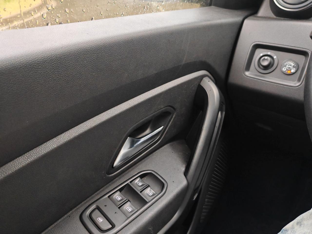 Dacia Duster 1.6 SCe GPL Incidentata