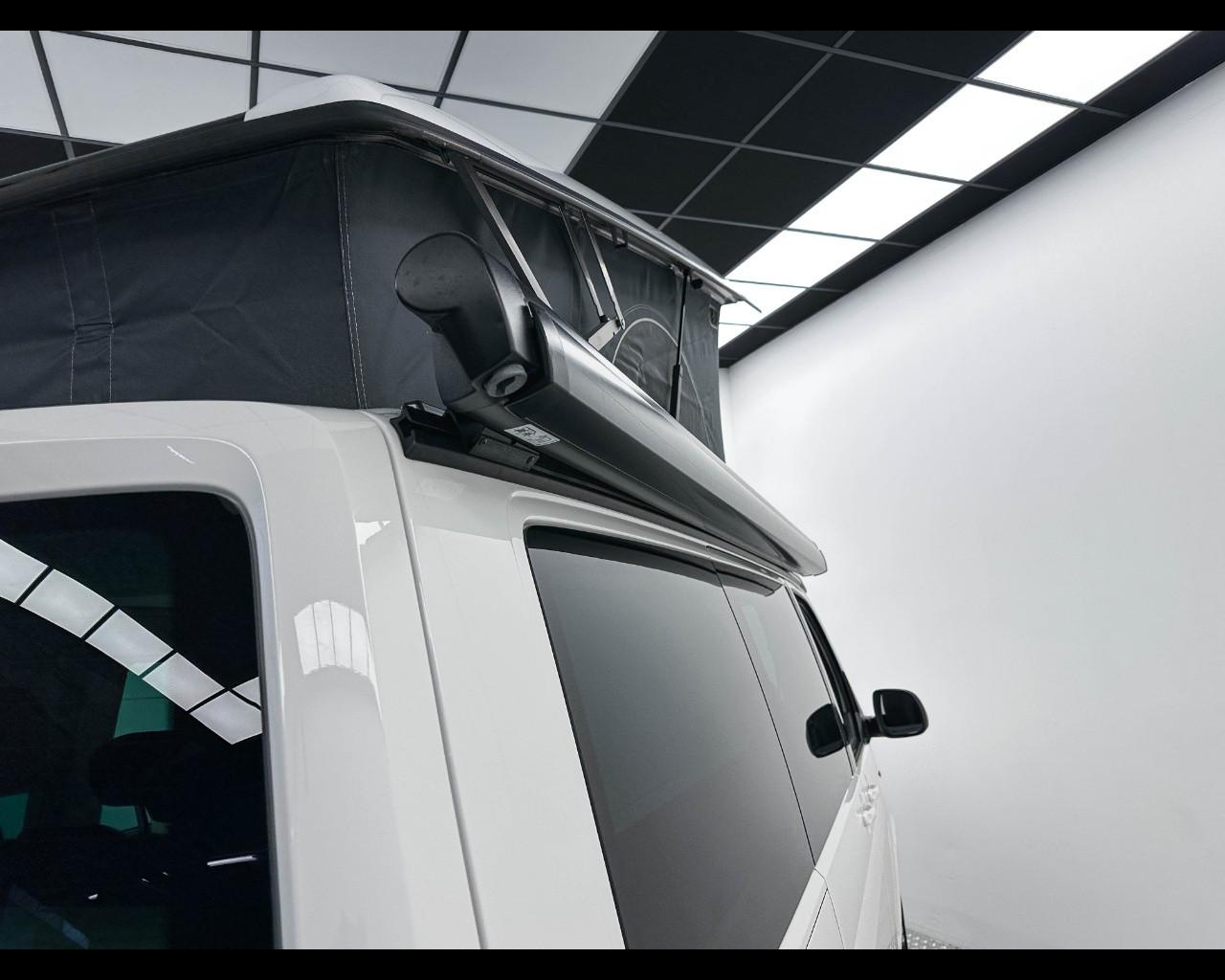 VOLKSWAGEN California 2.0 TDI 150CV Beach Camper Edition