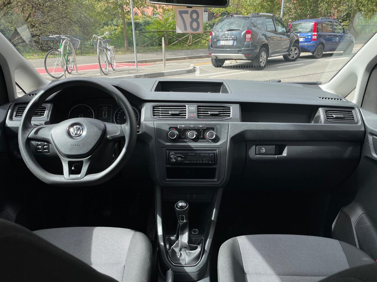 Volkswagen Caddy 2.0TDI 4MOTION Maxi/AUTOVETTURA