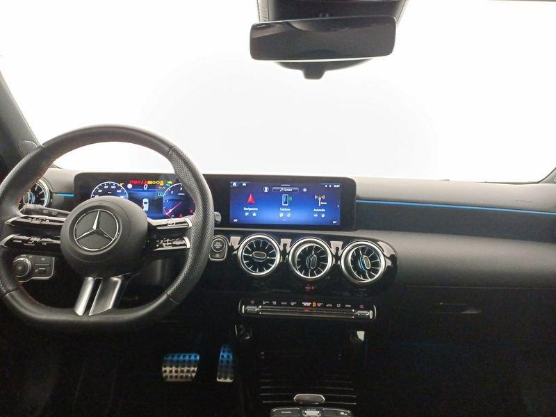 Mercedes-Benz Classe A - W177 2023 A 180 d AMG Line Advanced Plus auto