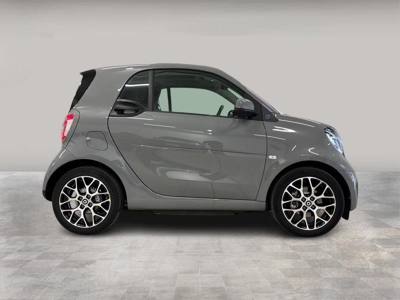 Smart fortwo 22kW EQ racingrey