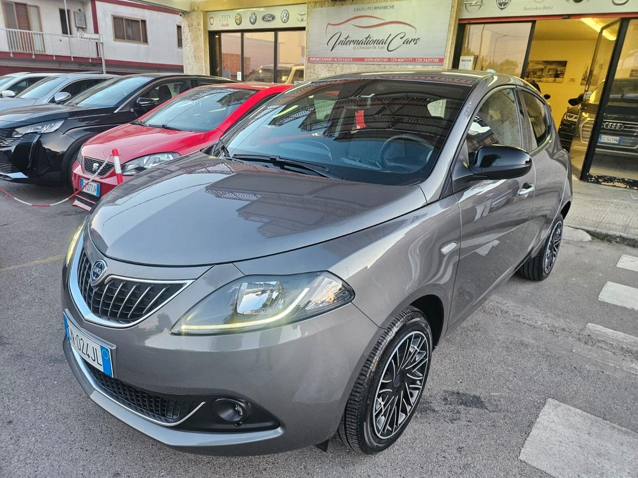 Lancia Ypsilon 1.0 Firefly Hybrid S&S GOLD 70CV