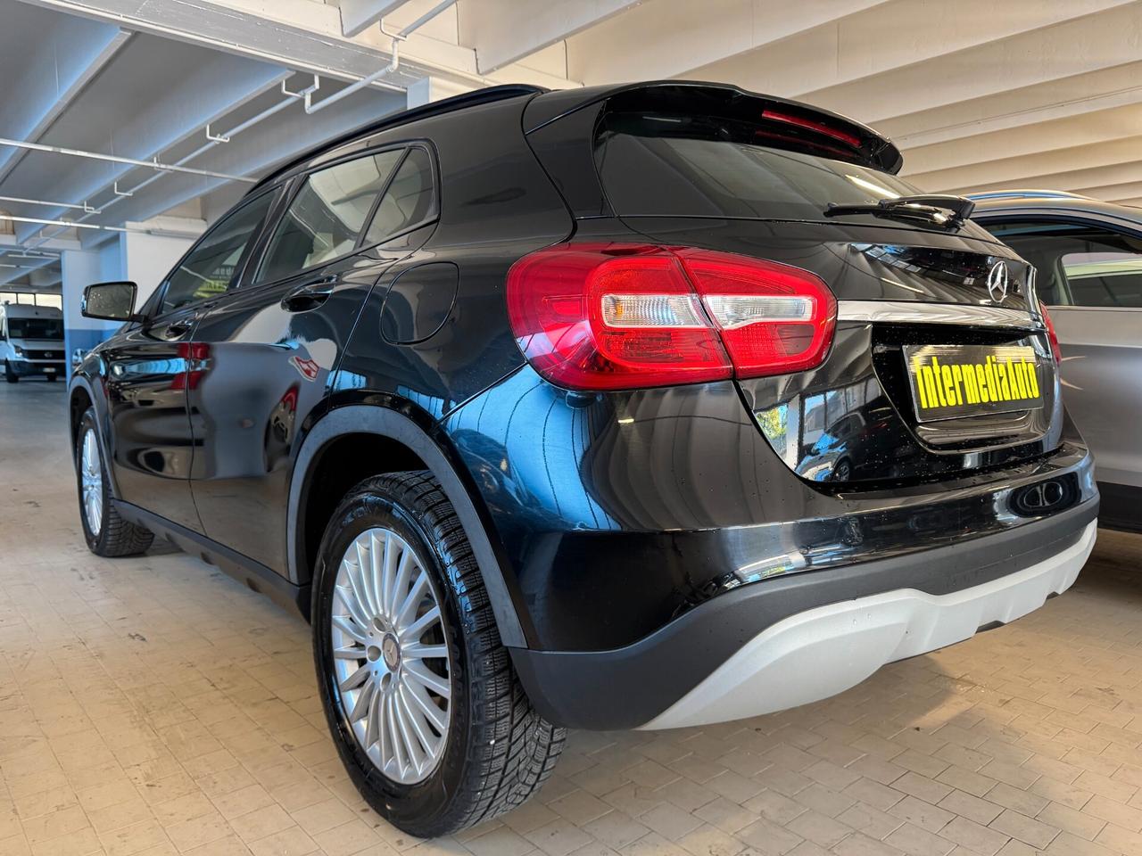 Mercedes-benz GLA 180 d executive 7g-dct