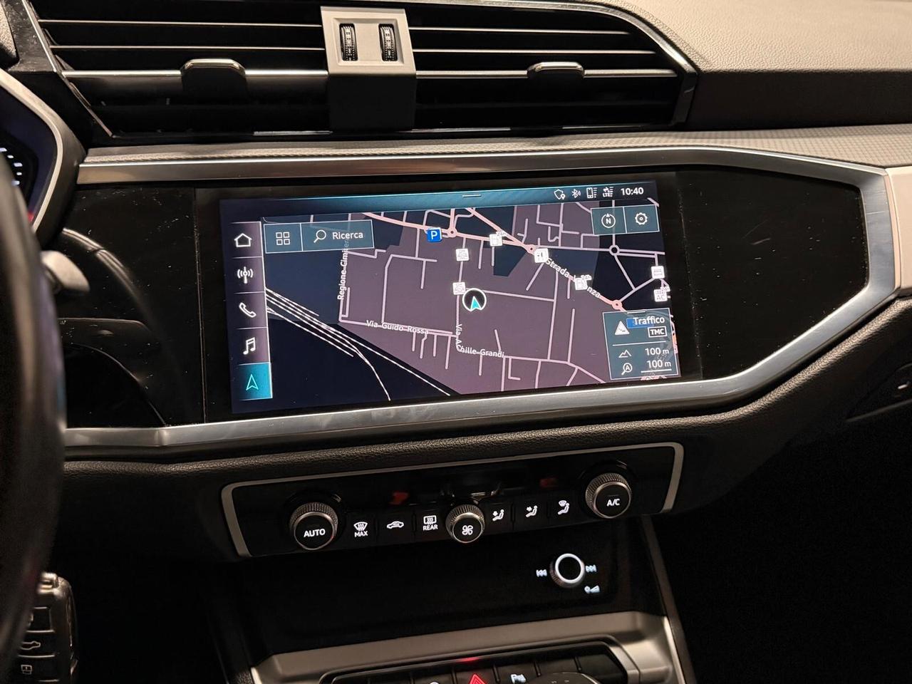 Audi Q3 2.0 TDI 120 CV S tronic line Edition