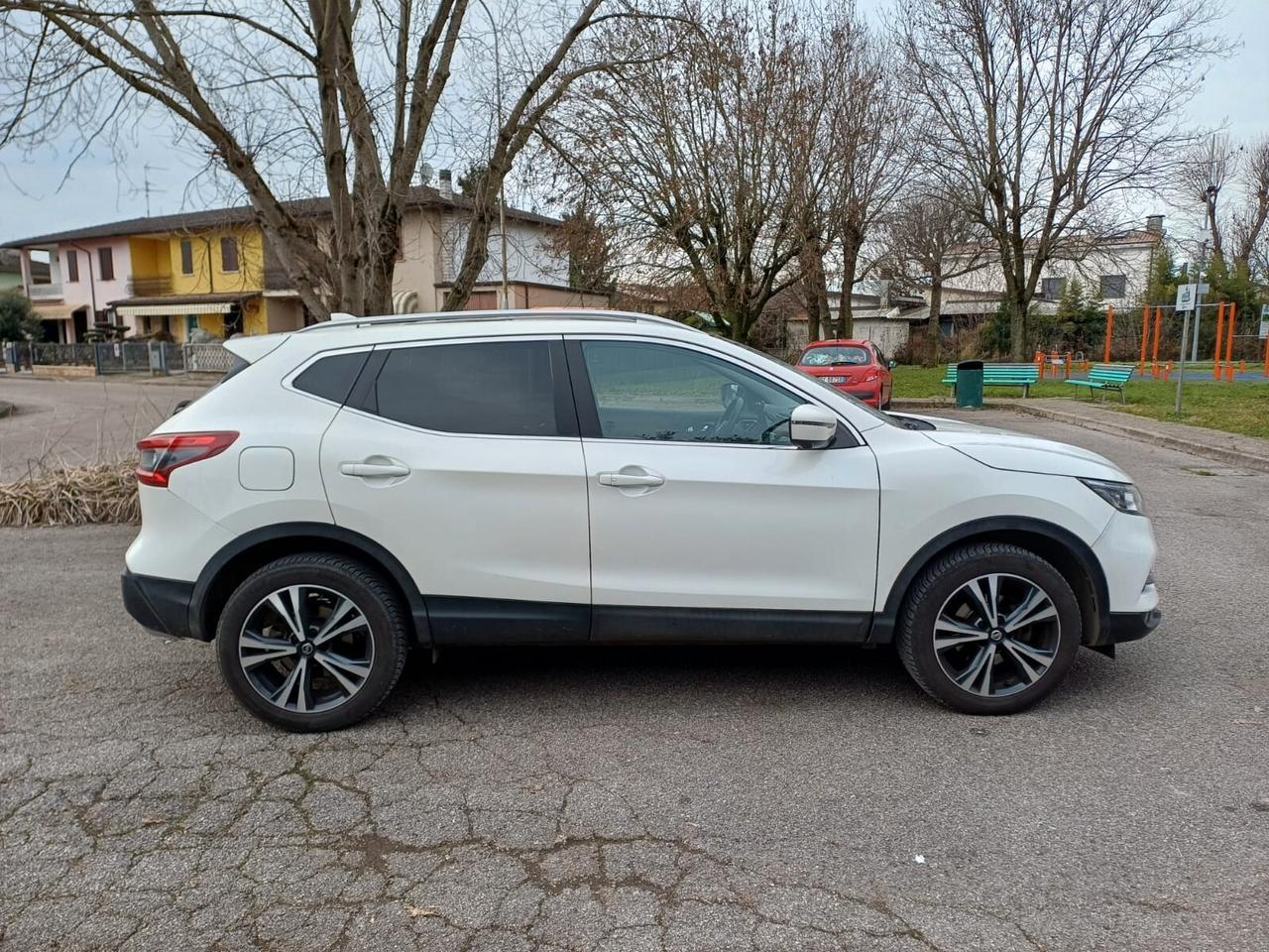 Nissan Qashqai 1.3 DIG-T 140 CV N-Connecta