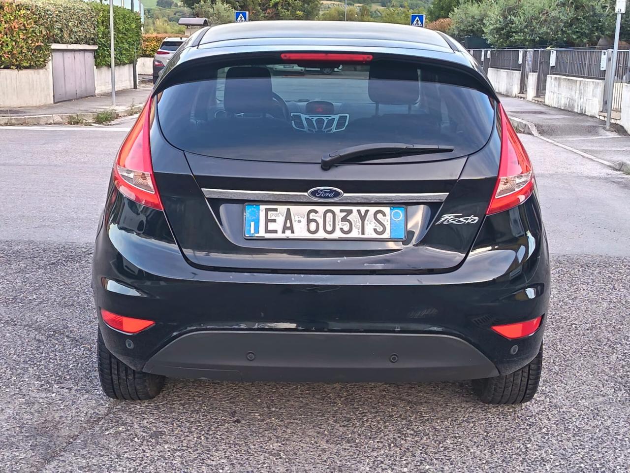 Ford Fiesta 2010 1.4 5 porte Bz.- GPL Titanium NEOPATENTATI LEGGI BENE