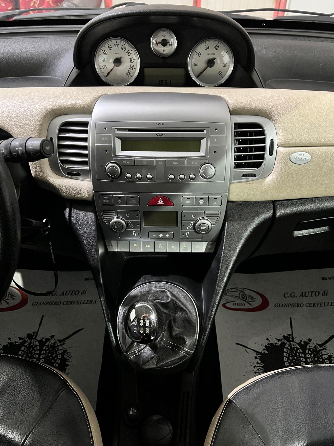 Lancia Ypsilon 1.3 MJT 75 CV Versus 2009