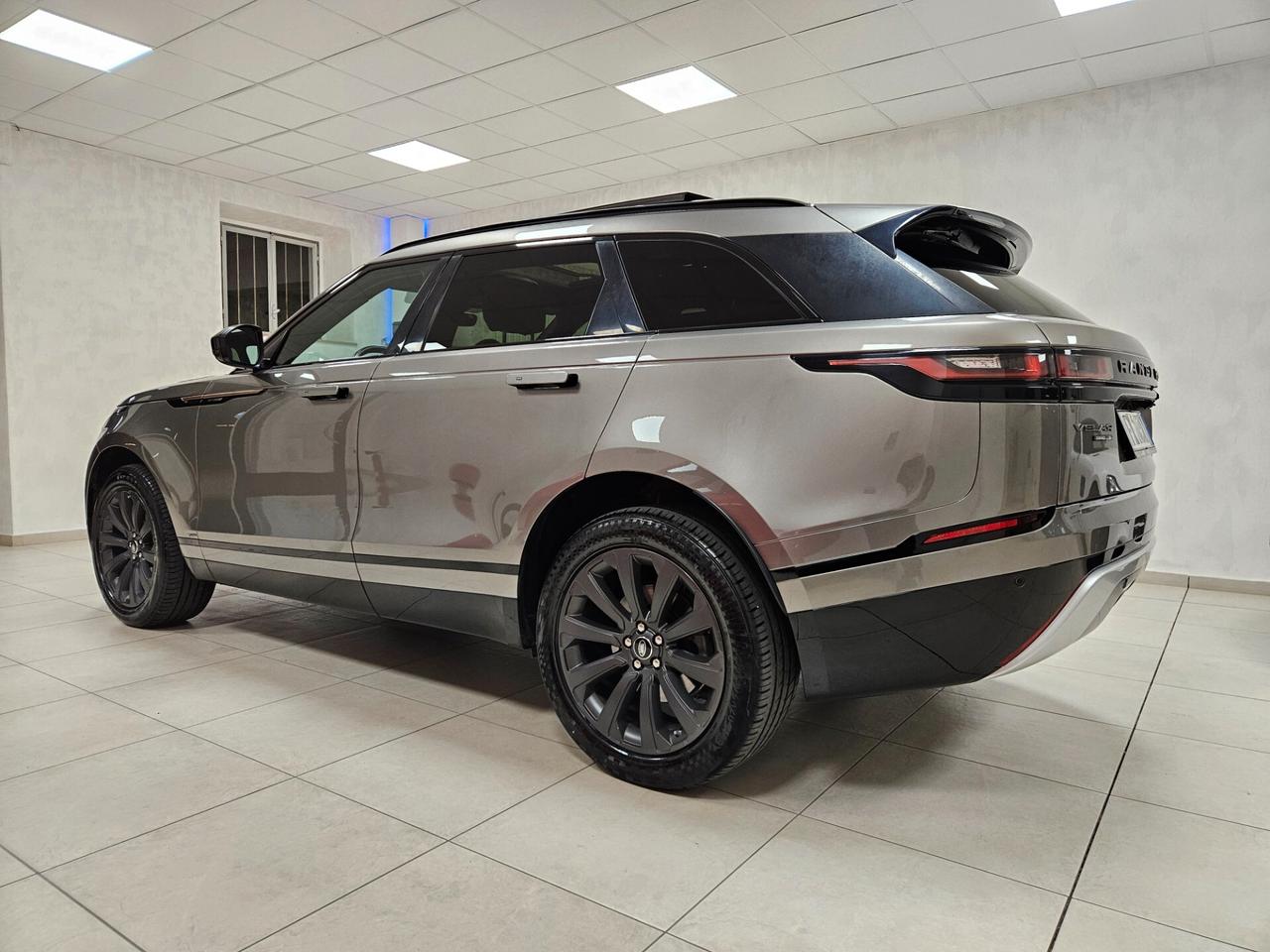 Land Rover Range Rover Velar Range Rover Velar 2.0D I4 240 CV R-Dynamic S