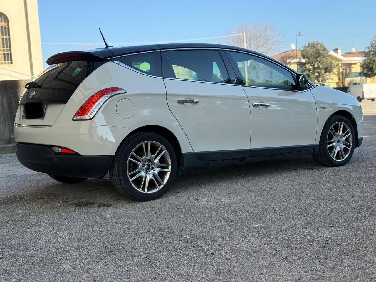 Lancia Delta 1.4 T-Jet 120 CV Oro Ecochic GPL