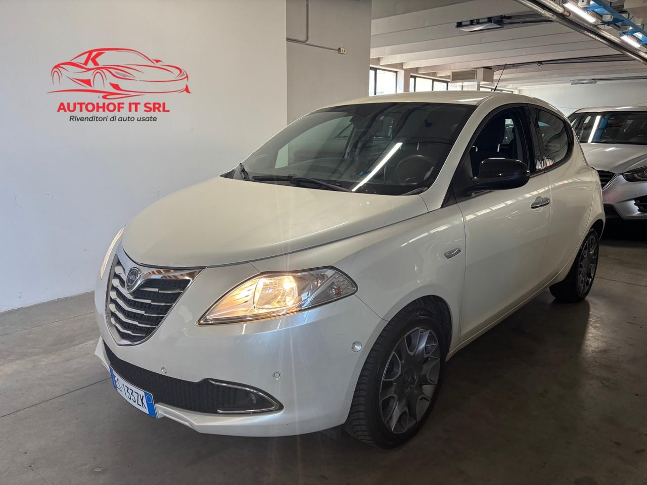 Lancia Ypsilon 1.2 BENZINA 69 CV Platinum |OK NEOPATENTATI |